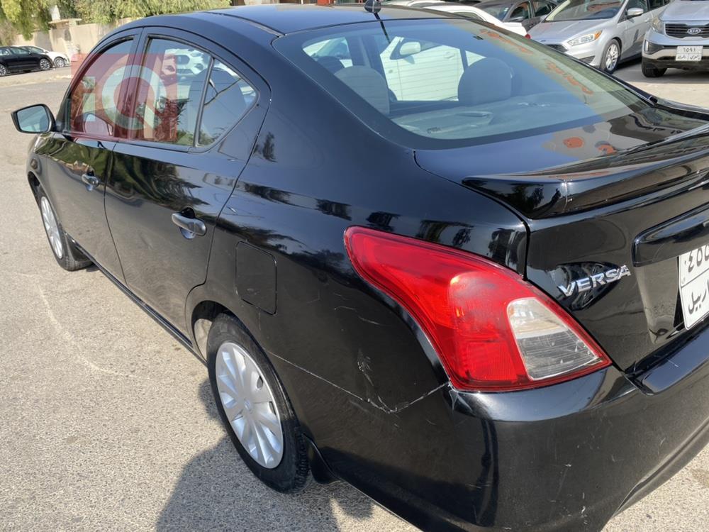 Nissan Versa